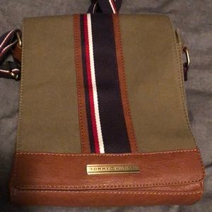 Tommy Hilfiger satchel bag